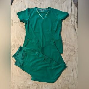 Healing hands scrub set